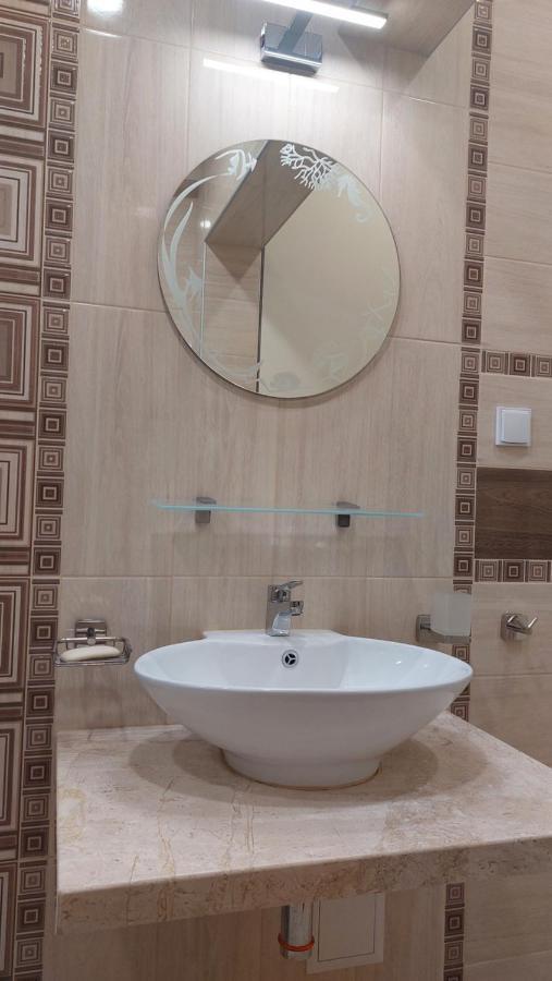 Апартамент Pink & Blue - 2Bdr With Balcony - Wi-Fi Βάρνα Εξωτερικό φωτογραφία
