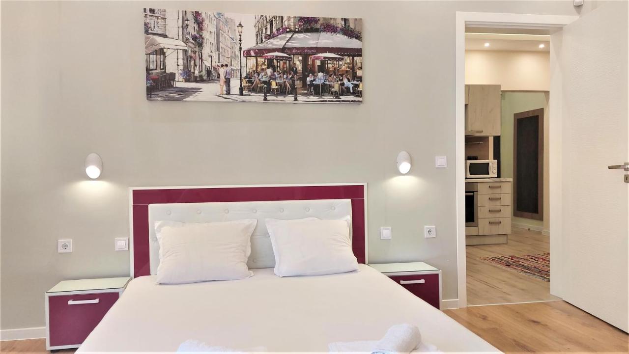 Апартамент Pink & Blue - 2Bdr With Balcony - Wi-Fi Βάρνα Εξωτερικό φωτογραφία