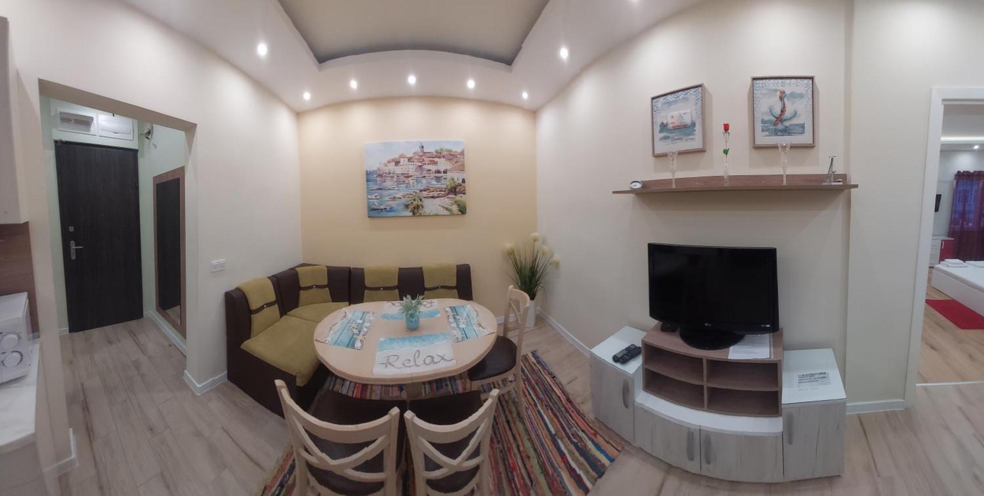 Апартамент Pink & Blue - 2Bdr With Balcony - Wi-Fi Βάρνα Εξωτερικό φωτογραφία