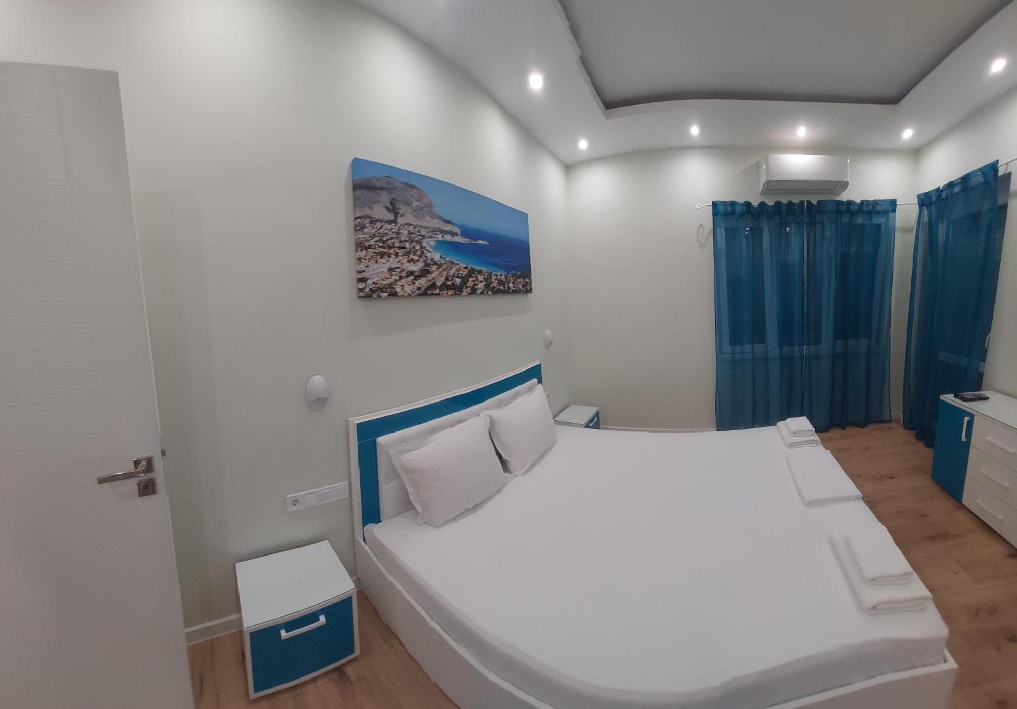 Апартамент Pink & Blue - 2Bdr With Balcony - Wi-Fi Βάρνα Εξωτερικό φωτογραφία
