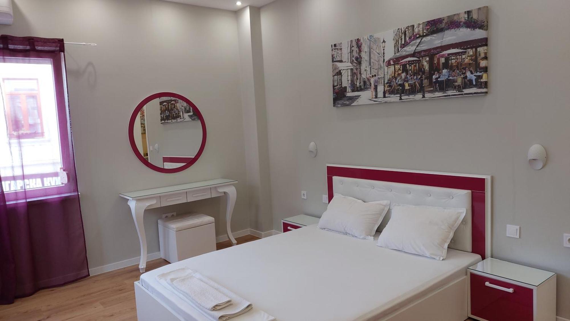 Апартамент Pink & Blue - 2Bdr With Balcony - Wi-Fi Βάρνα Εξωτερικό φωτογραφία